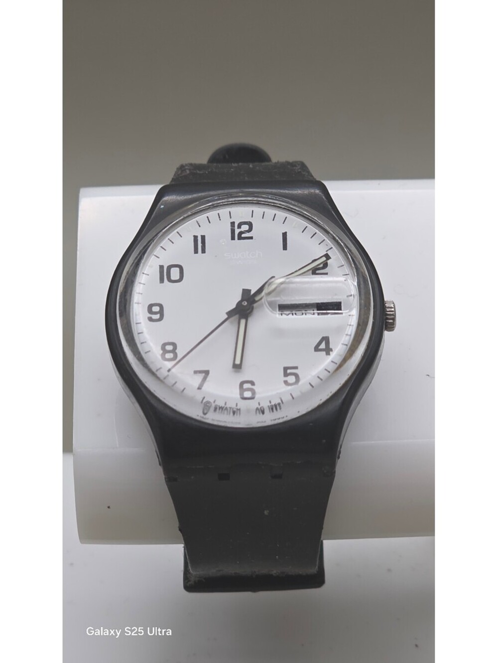 Vintage Swatch Wristwatch Black Strap with White Dial